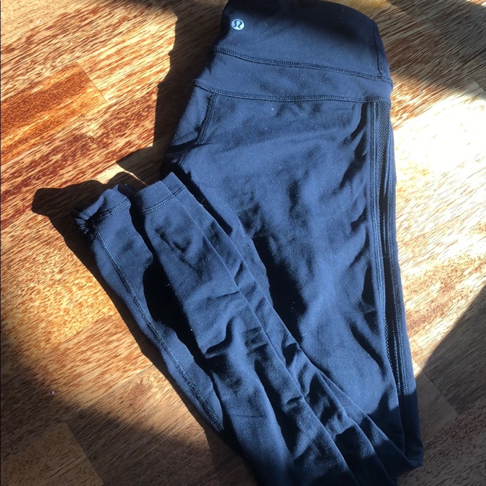 Black LuluLemon Leggings (mesh on side)